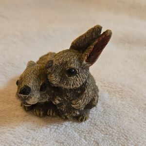 Vintage Soapstone Bunnt Pair